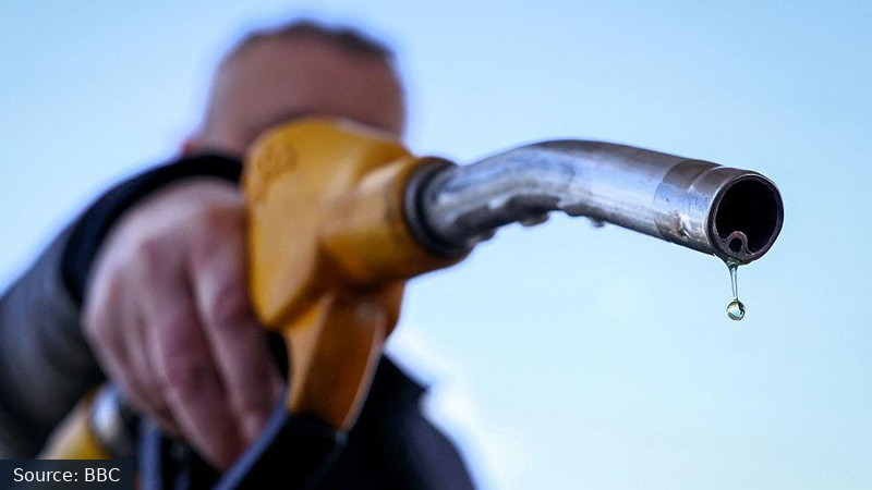 Oil Prices Top $100 Again: How Middle East Tensions Are Affecting American Households